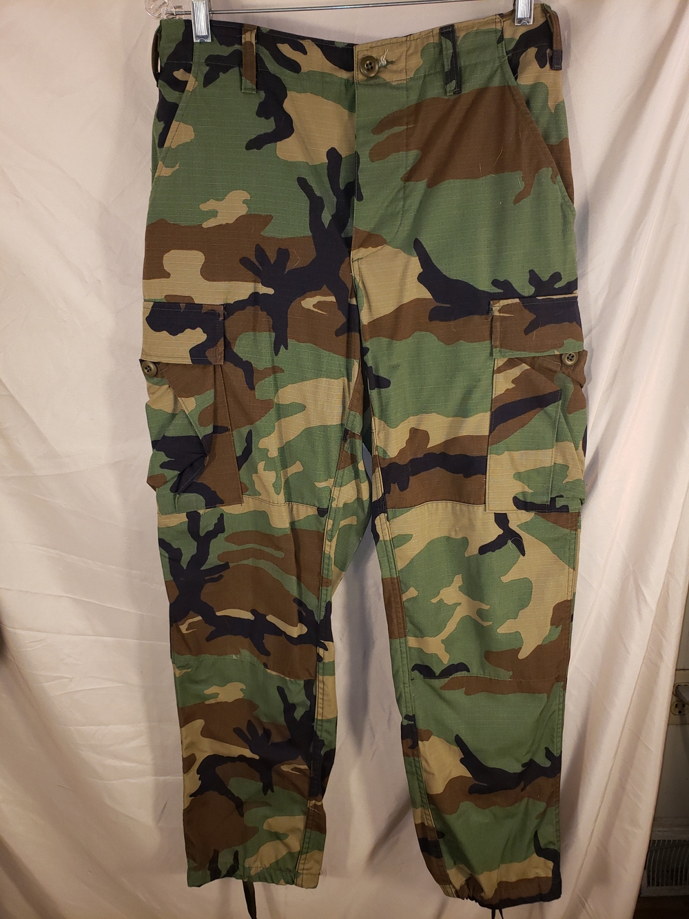 Men's Cargo Pants in Woodland Camo - 27 TO 31" Adjustable Waist